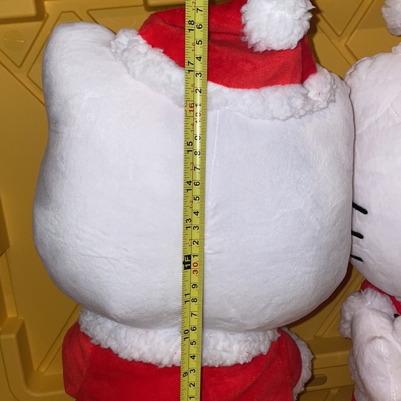 Hello Kitty Christmas Greeter Plushie Set - Picture 7 of 7
